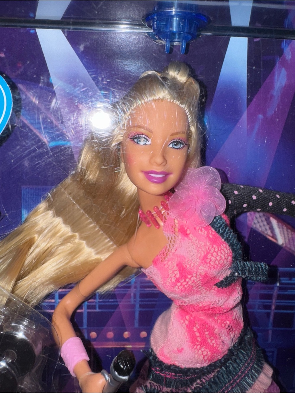 Barbie Pink and Black American Idol Stage Doll with Karaoke Mic - Picture 2 of 5